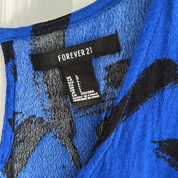 Adorable midi dress - Picture 2 of 2